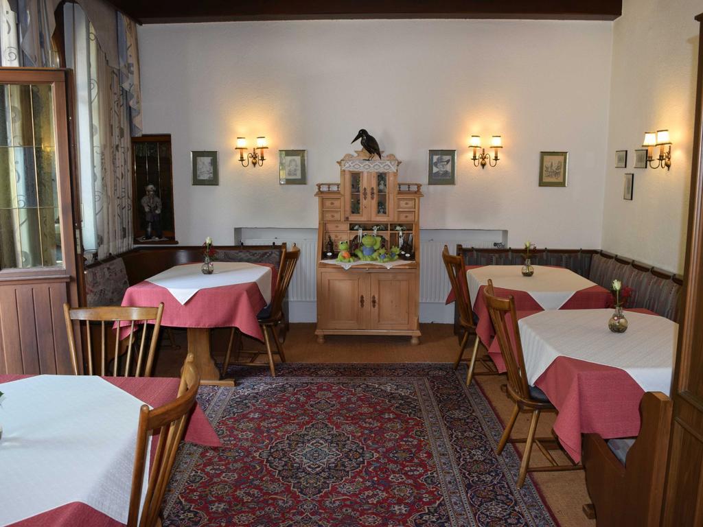 Hotel-Restaurant Ochsen ハスラッハ・イム・キンツィクタール エクステリア 写真